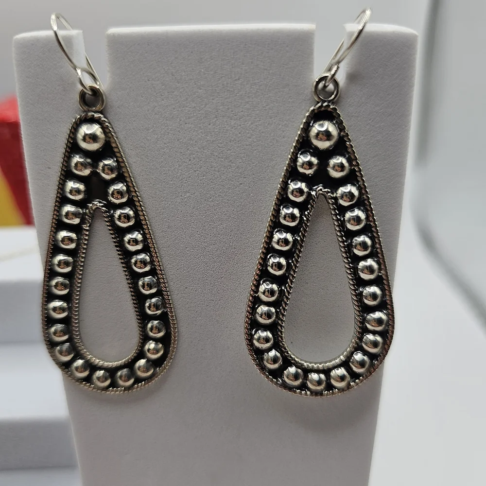 Elegant Sterling Silver Necklace & Earring Set - Picture 3 of 3